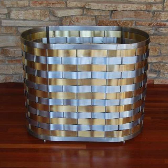 Aspis oval table base by Custom Metal Home